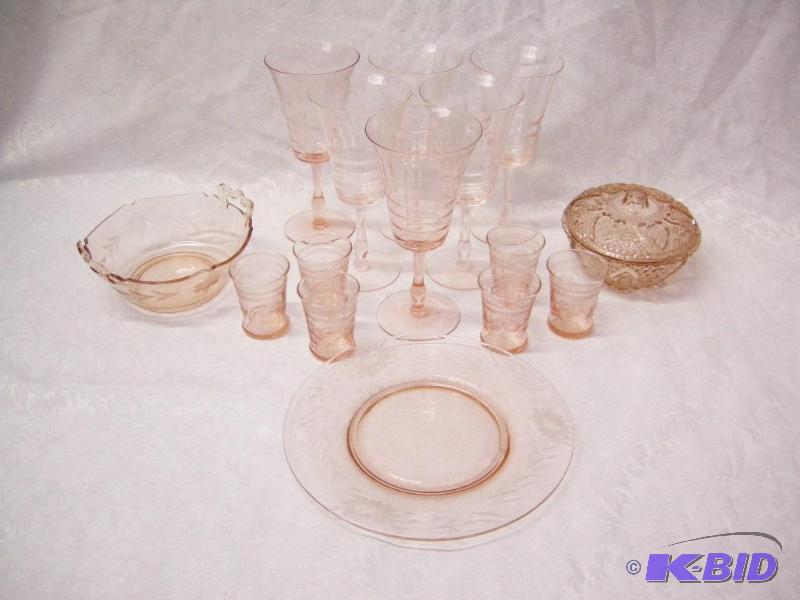 lot 171 image: Group pink depression glass