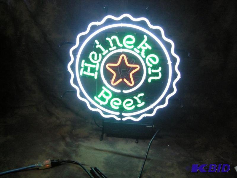 lot 178 image: Heineken Beer 3 color neon light