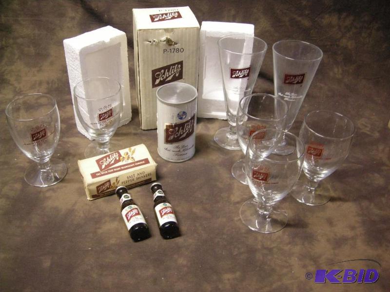 lot 199 image: Schlitz items