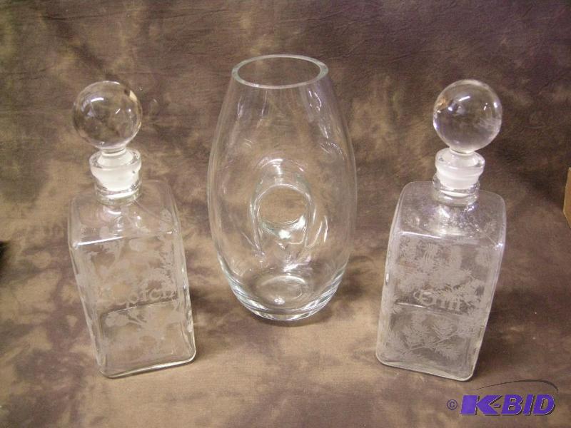 lot 215 image: Etched Gin & Scotch decanters and Bandash 10 vase