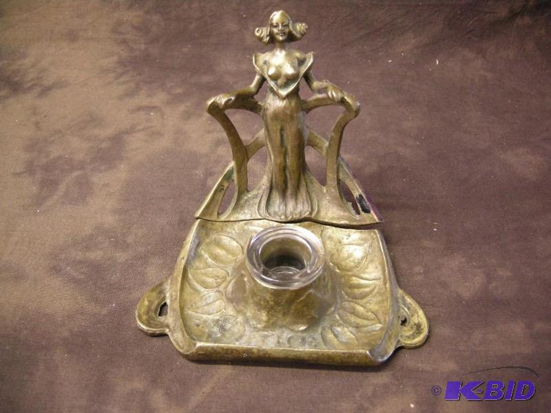 lot 275 image: Nouveau brass inkwell