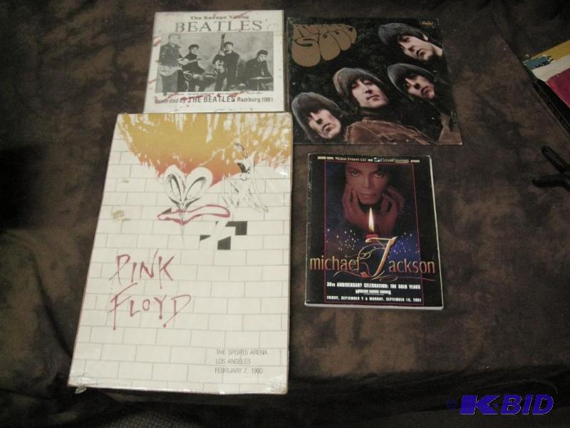 lot 312 image: 2 Beatles records