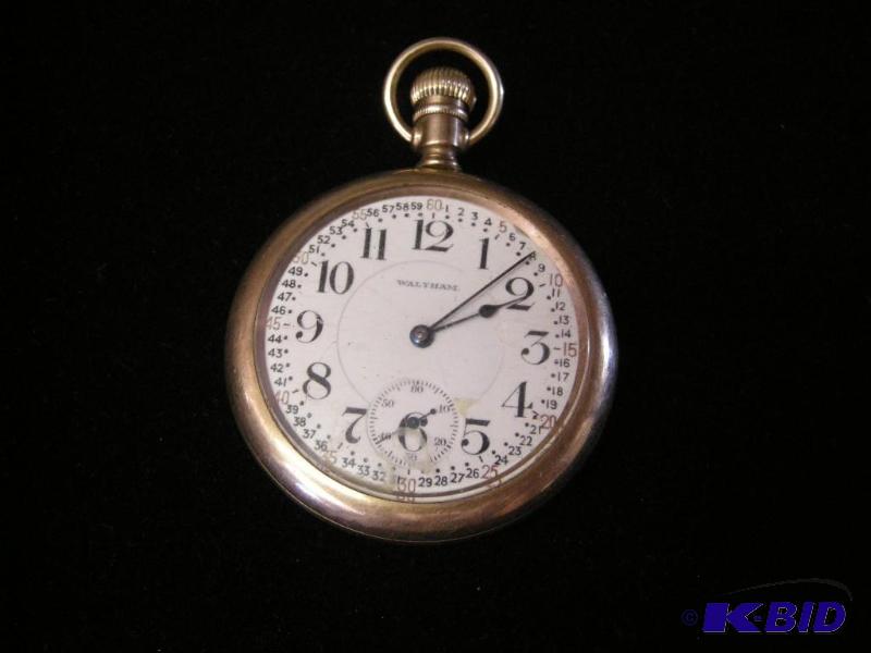 lot 324 image: Great antique Waltham Vanguard pocket watch