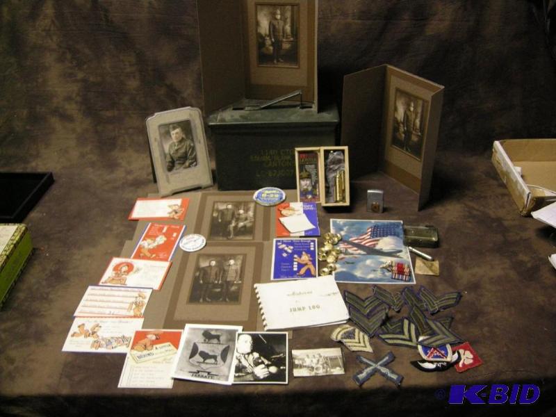 lot 383 image: Group vintage military items