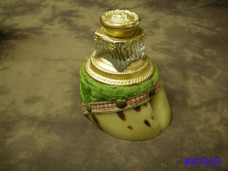lot 42 image: Early hoof ink well with hinged brass cherub lid