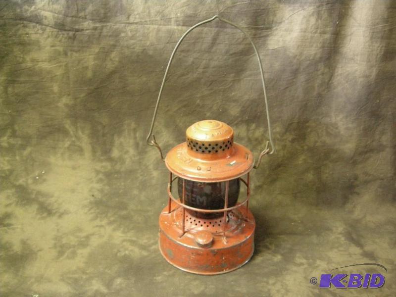 lot 425 image: Bell System - Embury 500 - Signal lantern