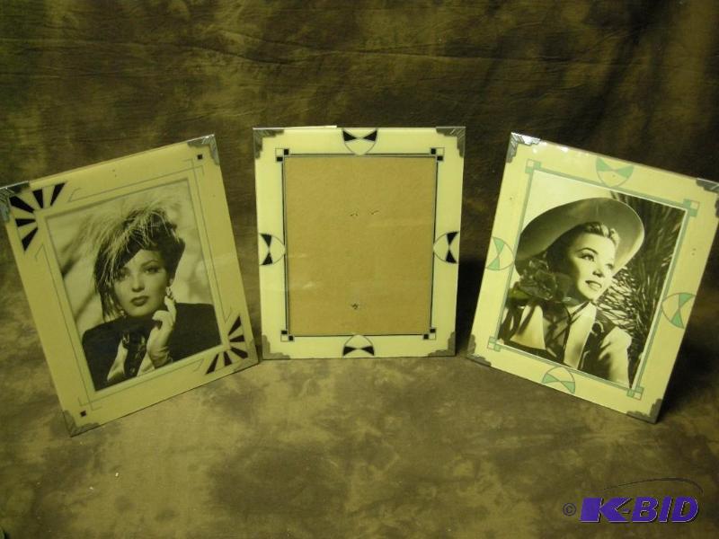 lot 453 image: 3 Art Deco 1920s - 1930s reverse painted pictures frames