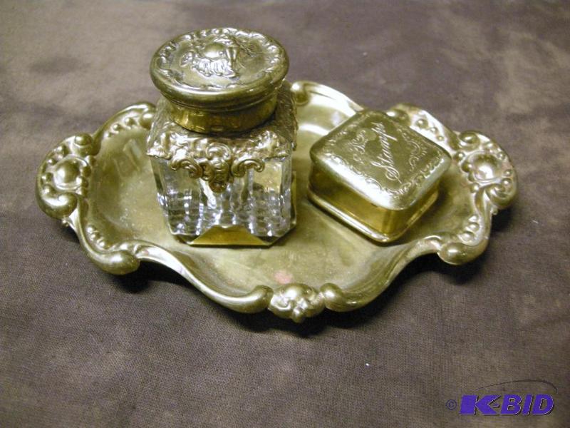 lot 49 image: Victorian era ink well