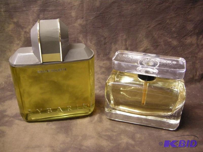 lot 493 image: Perfume bottle store displays