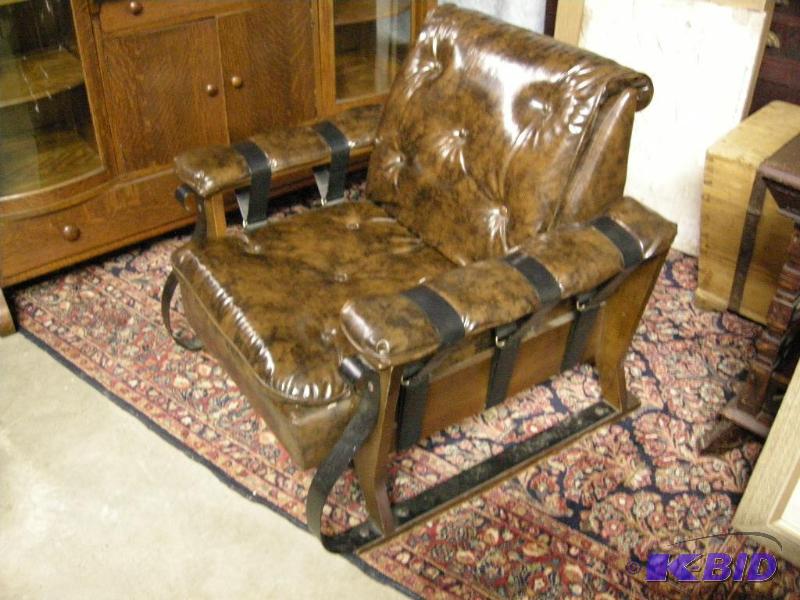 lot 530 image: Vintage unique chair