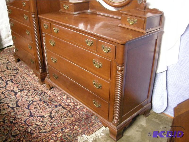Willett Wildwood cherry bedroom set Premier Lifetime Collection