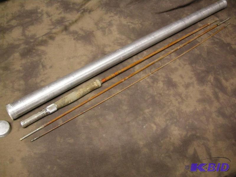 lot 580 image: Vintage Montague bamboo 3 pc fly rod, 9ft
