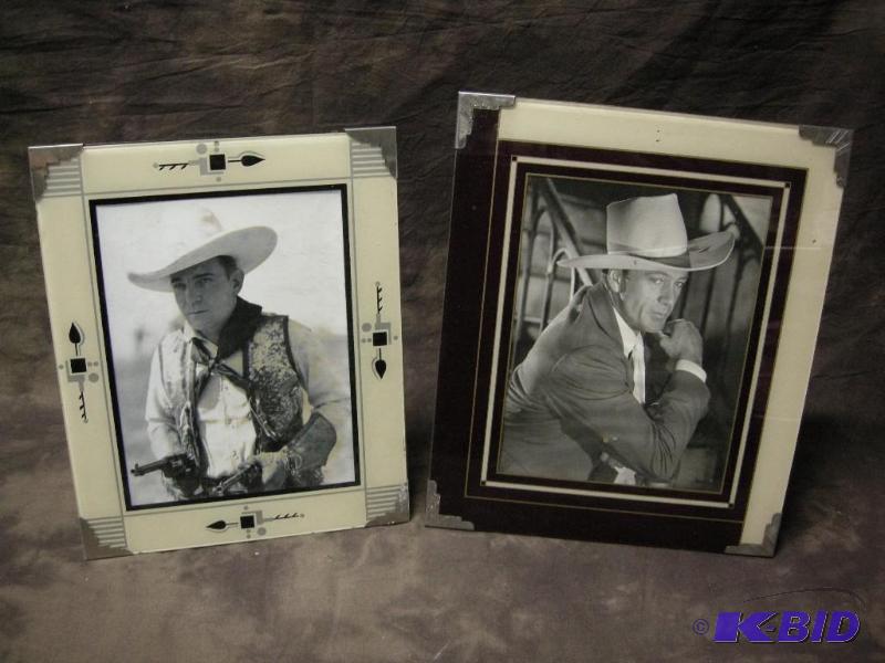 lot 98 image: 2 Art Deco (1920s-1930s) Reverse Painted Glass picture frames