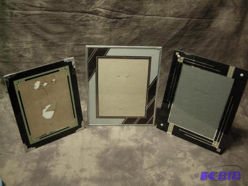 lot 99 image: 3 Art Deco (1920s-1930s) Reverse Painted Glass picture frames