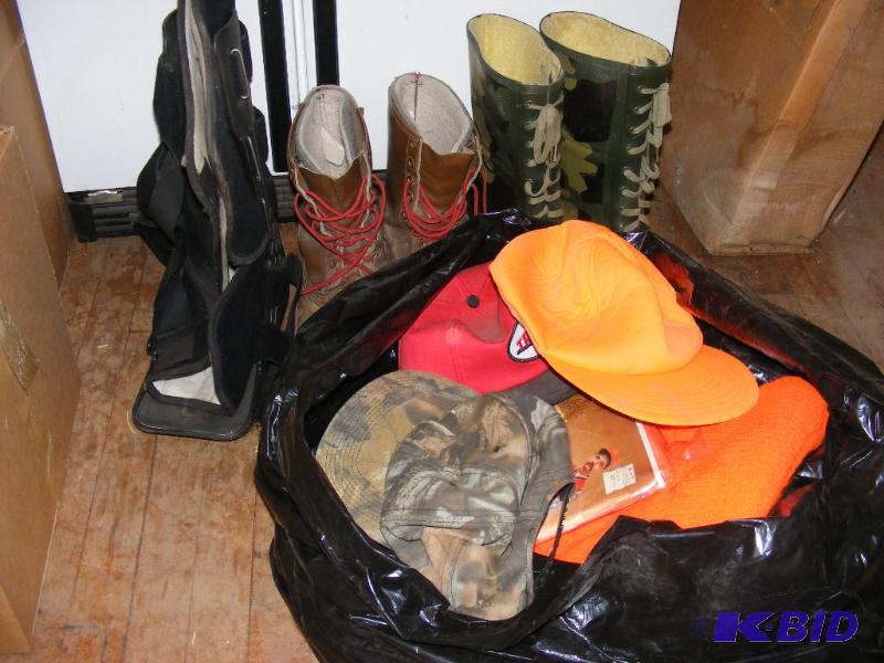 lot 119 image: Boots, size 13 Hats and hunting clothing...