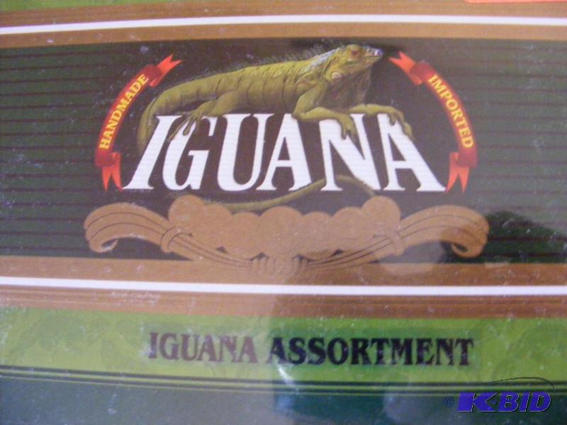 lot 199 image: 10 Iguana Cigars, sealed box. You must be 18 ...