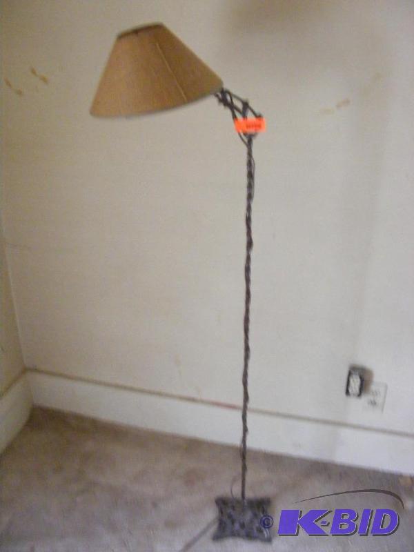 lot 211 image: Vintage Lamp...