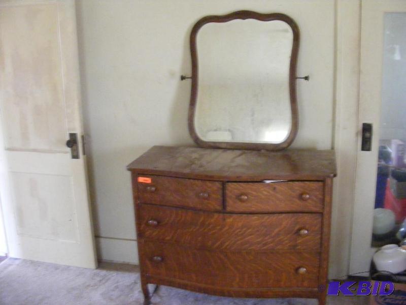 lot 227 image: Vintage Dresser with Mirror real nice shape...