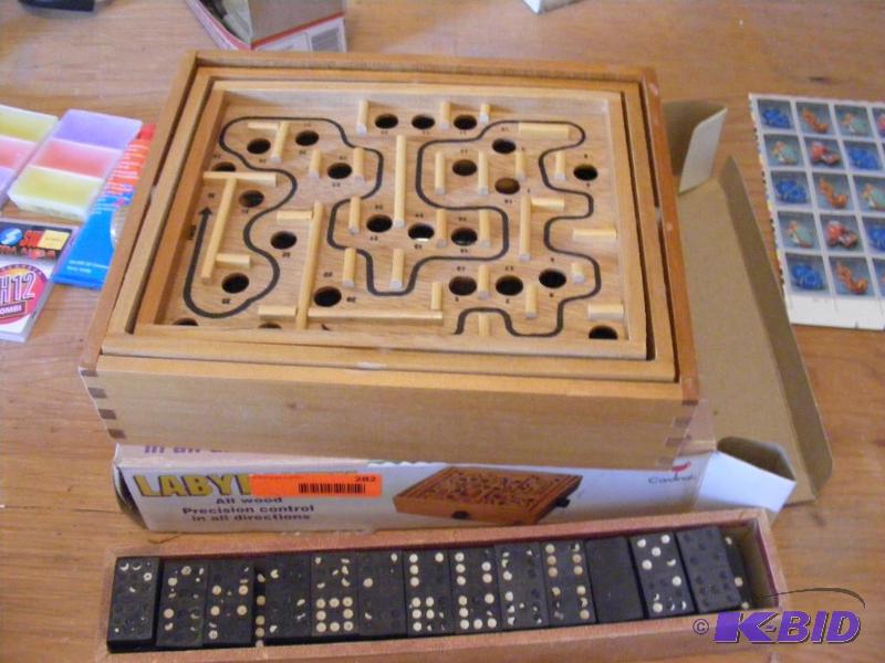 lot 282 image: Labyrinth Game, dominos...