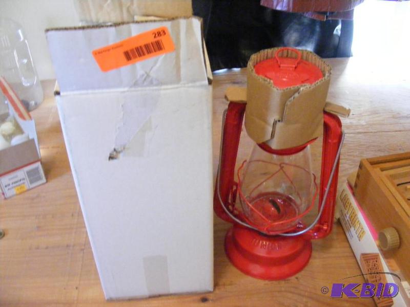 lot 283 image: Red Lantern...