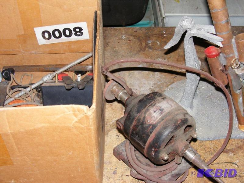 lot 30 image: Small Motor, homemade shot gun shell reloader...