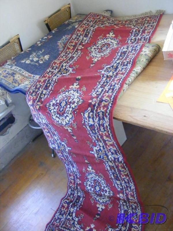 lot 303 image: Oriental style Rug Runner, Red, 27 x 102...
