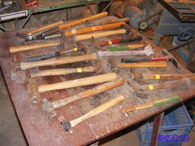lot 352 image: Hammers and lopping shears...