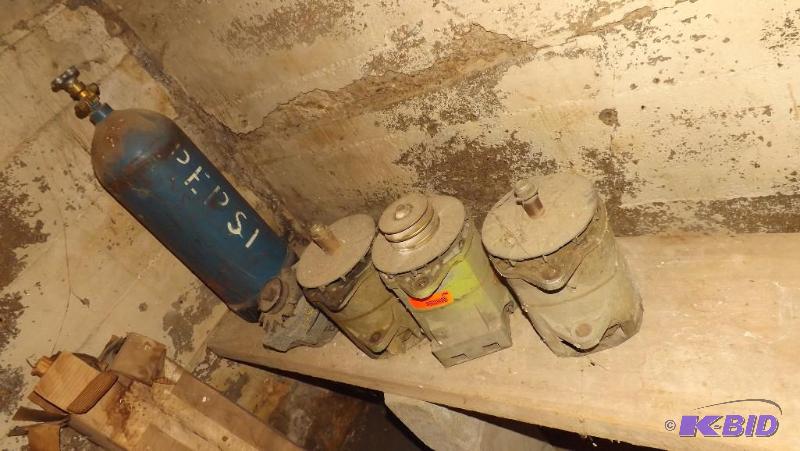 lot 364 image: Pepsi Tank 4 alternators  ...