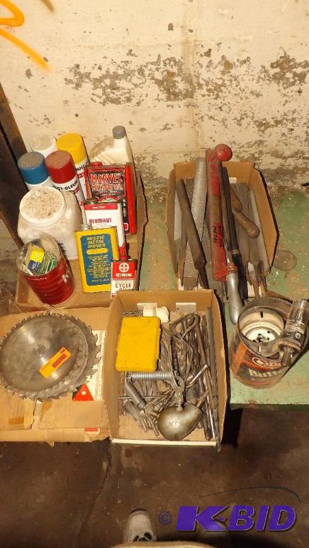 lot 368 image: Box of files, circ saw blades, hole saw blade...
