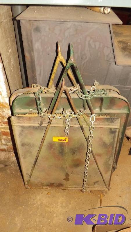 lot 371 image: three tree stands...