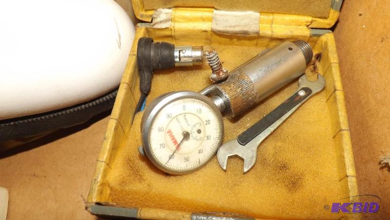 lot 372 image: Tachometer, Golf Shoes size 13M, Yamaha gauge...