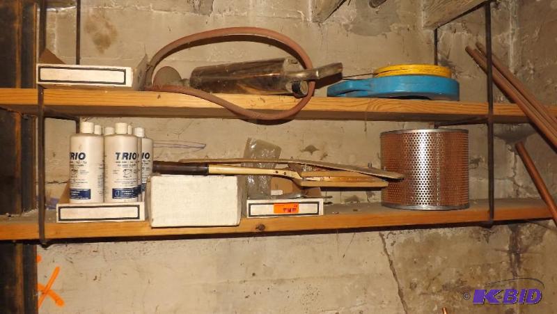 lot 384 image: 2 Wire Pullers, Tennis Racket, Boomerang, Cle...