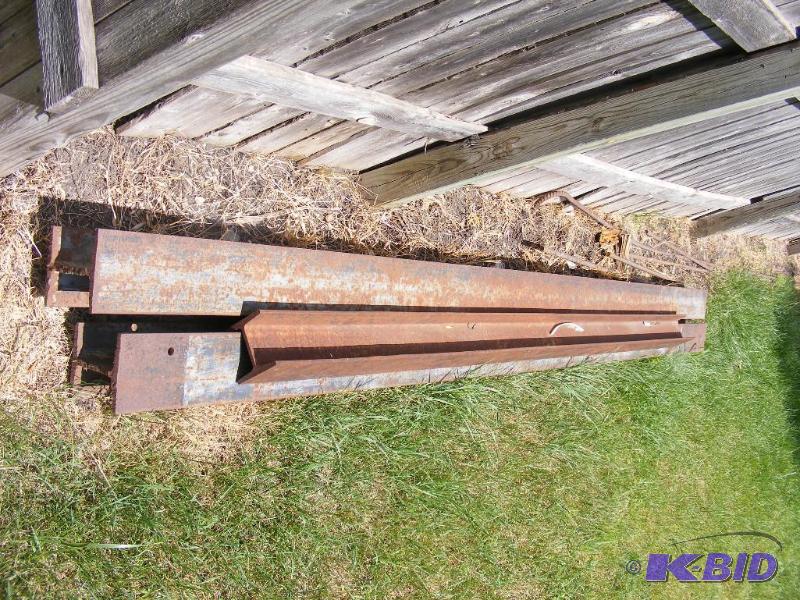 lot 391 image: Metal Beams and scrap...