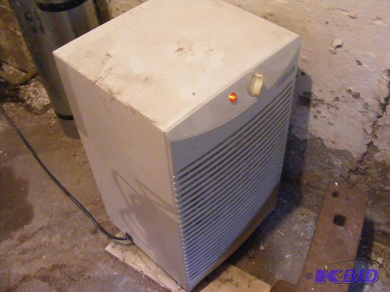 lot 416 image: humidifier