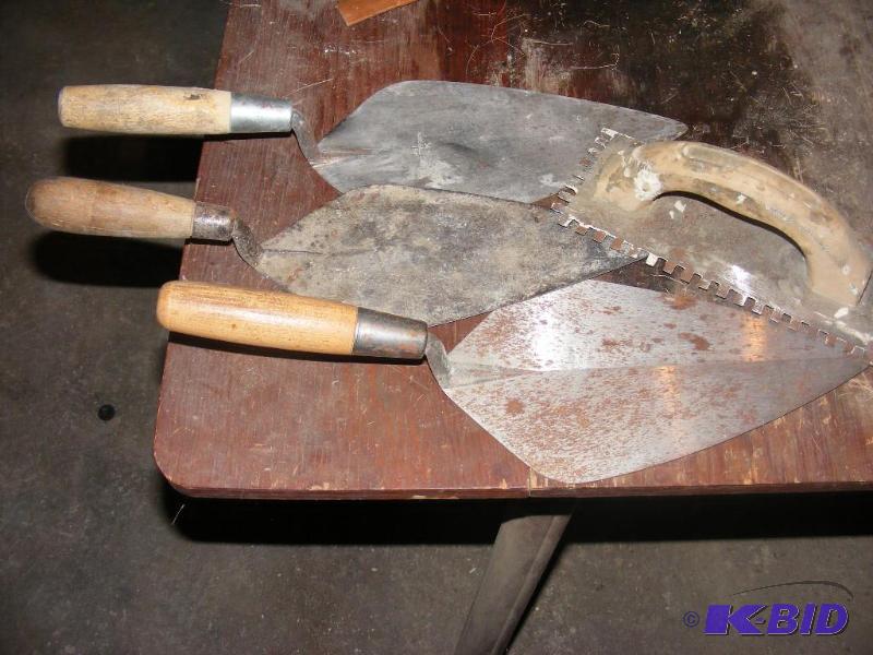 lot 423 image: Cement Tools