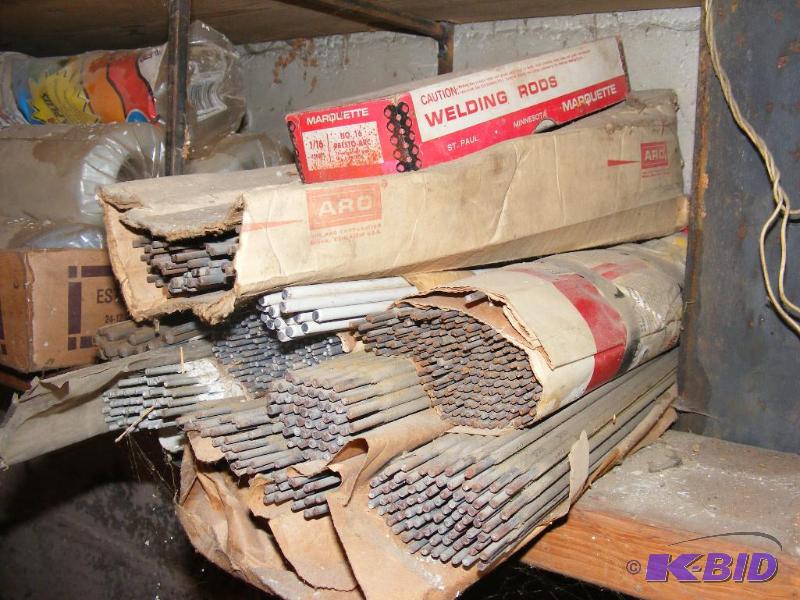 lot 425 image: Welding Rods