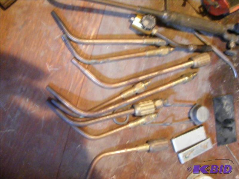 lot 427 image: Welding Tips and Tools