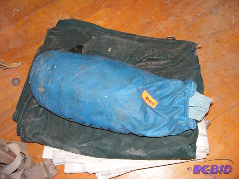 lot 71 image: Tarps...