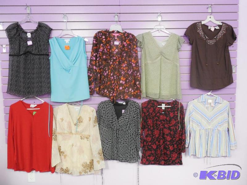 Lot of 10 Maternity Tops Size Small