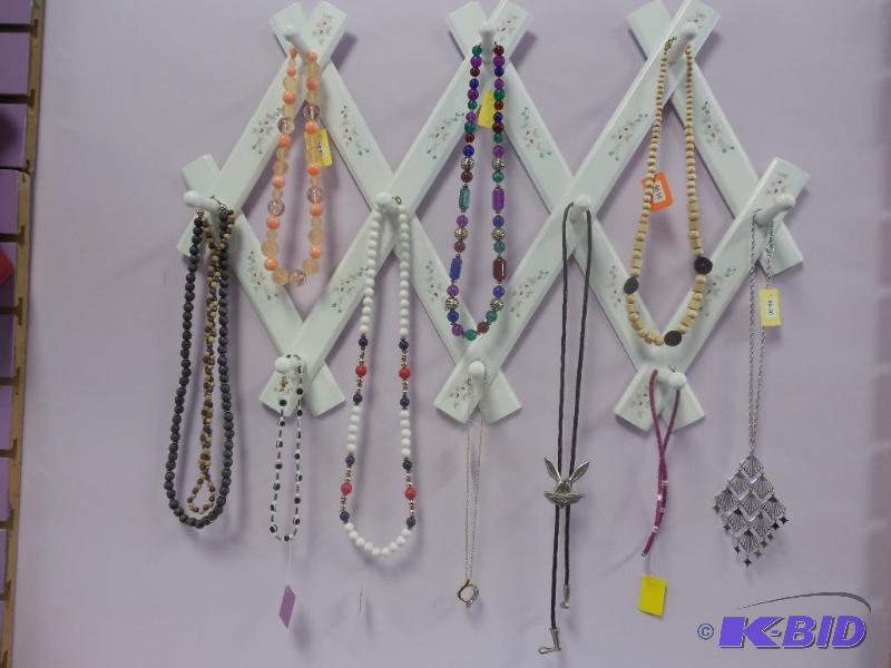 Lot of 10 Necklaces