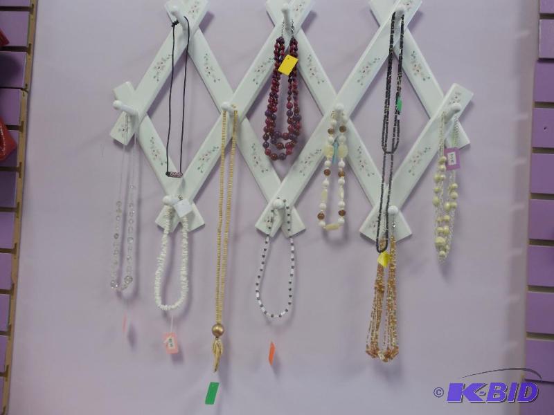 Lot of 10 Necklaces