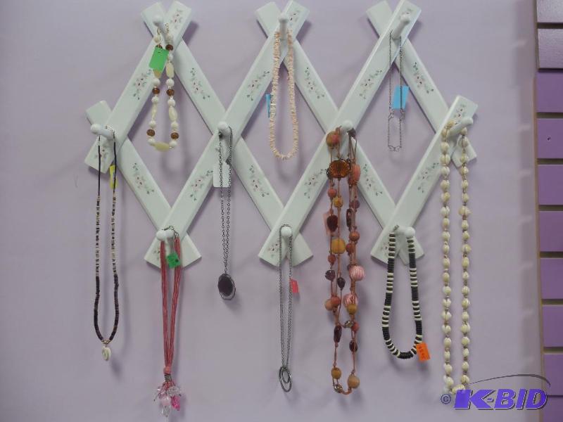 Lot of 10 Necklaces