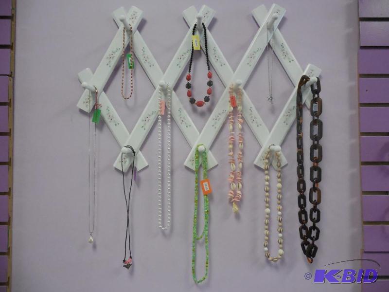 Lot of 10 Necklaces