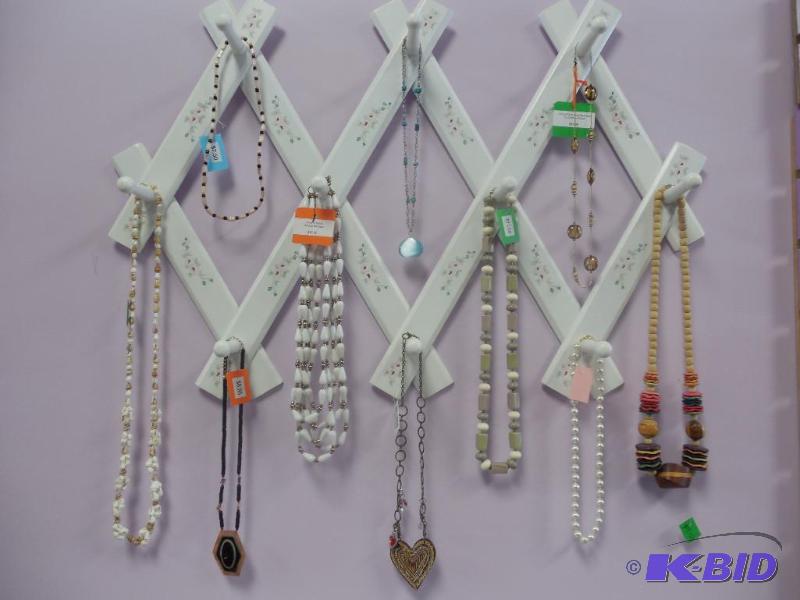 Lot of 10 Necklaces