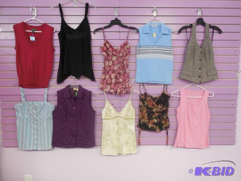 Lot of 10 Name Brand Sleeveless Tops - Size Small
