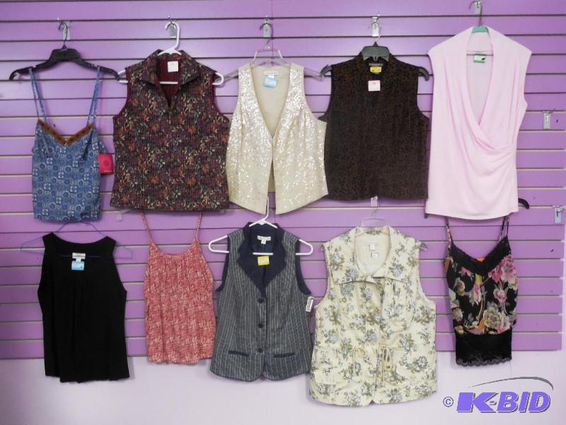 Lot of 10 Name Brand Sleeveless Tops - Size Medium