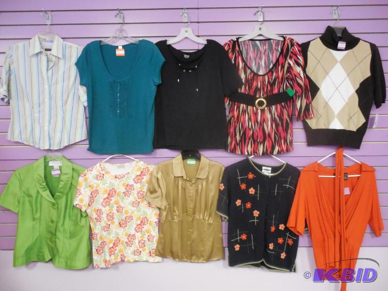 Lot of 10 Name Brand Short Sleeve Tops - Size Medium