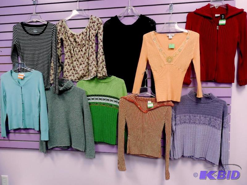 Lot of 10 Name Brand Long Sleeve Tops & Sweaters Size Small