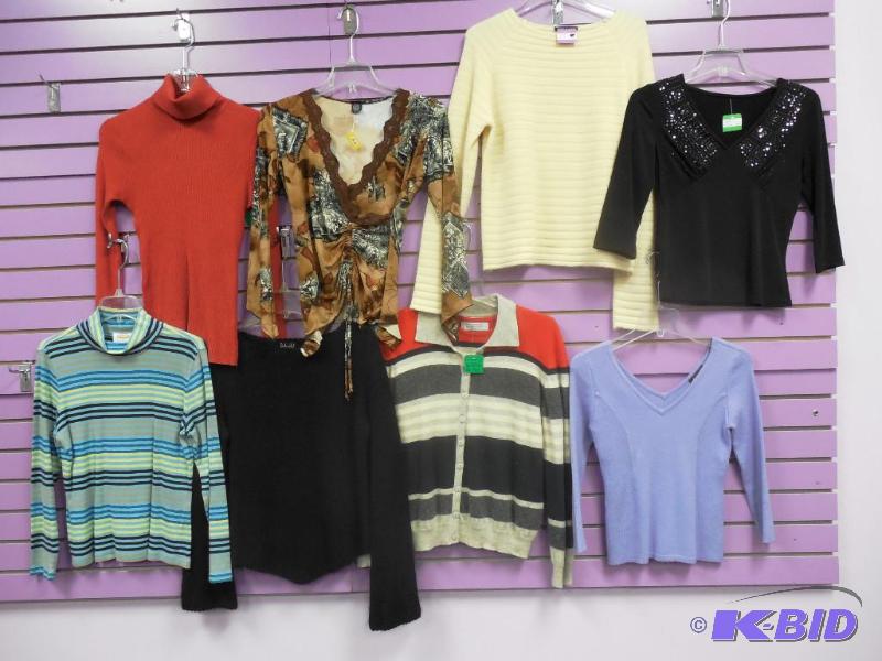 Lot of 8 Name Brand Long Sleeve Tops & Sweaters Size Small