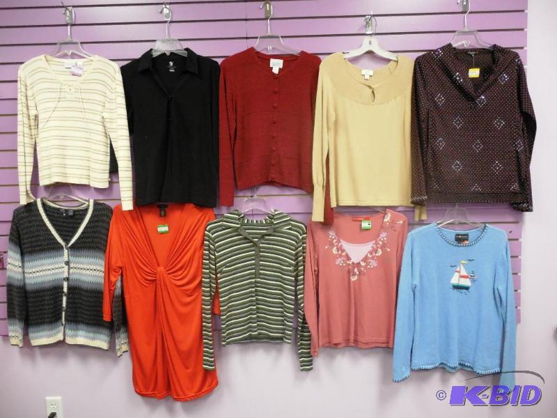 Lot of 10 Name Brand Long Sleeve Tops & Sweaters Size Medium